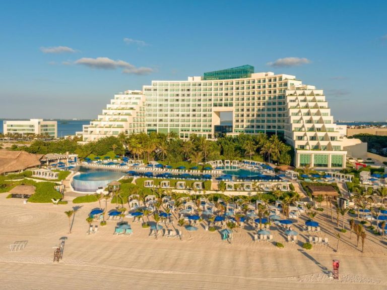 Live Aqua Beach Resort Cancun Hotel