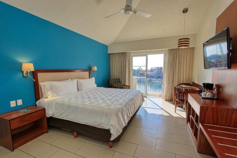 Holiday Inn Huatulco cama